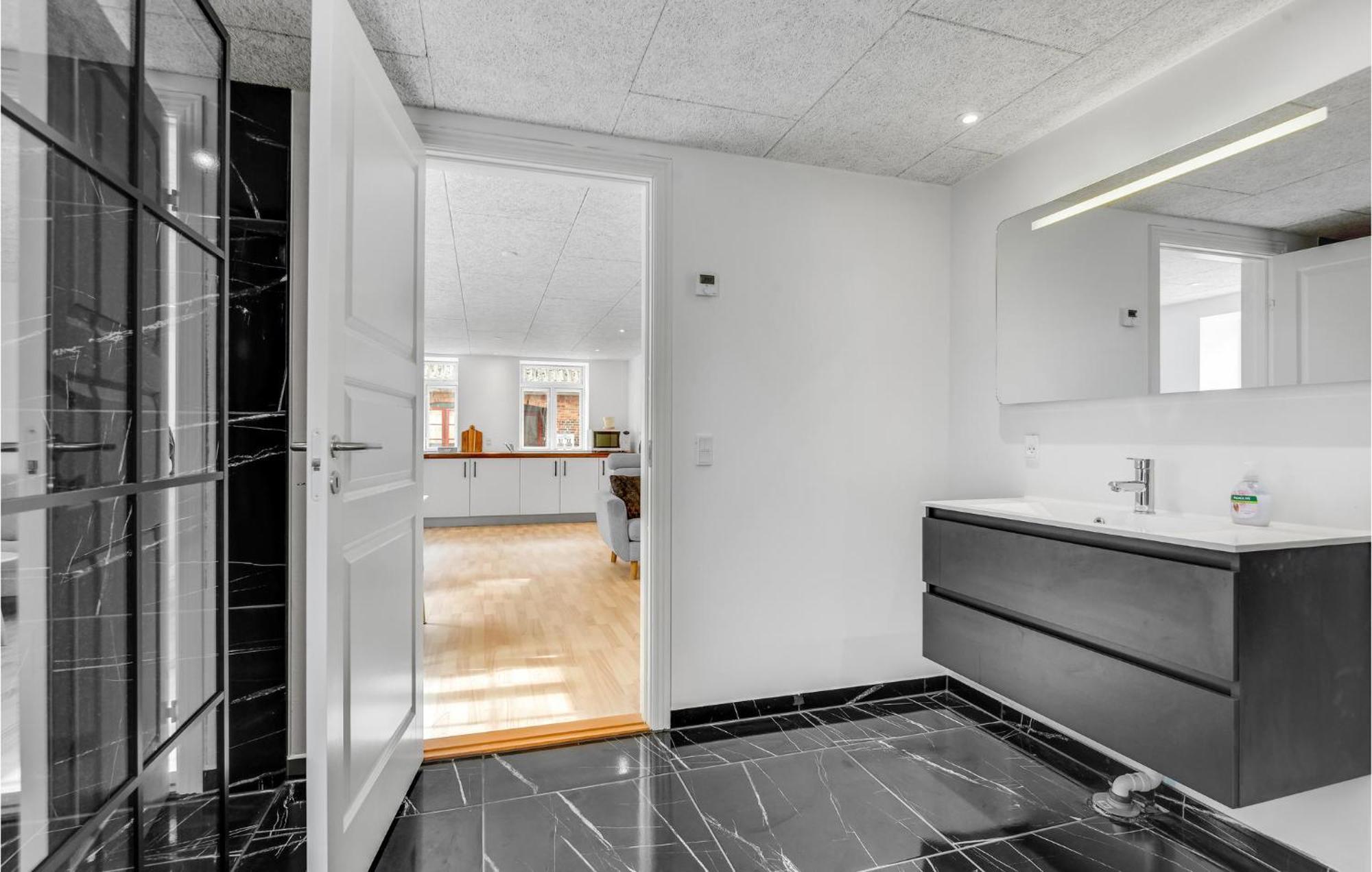 Pet Friendly Home In Hojer With Kitchen Bagian luar foto